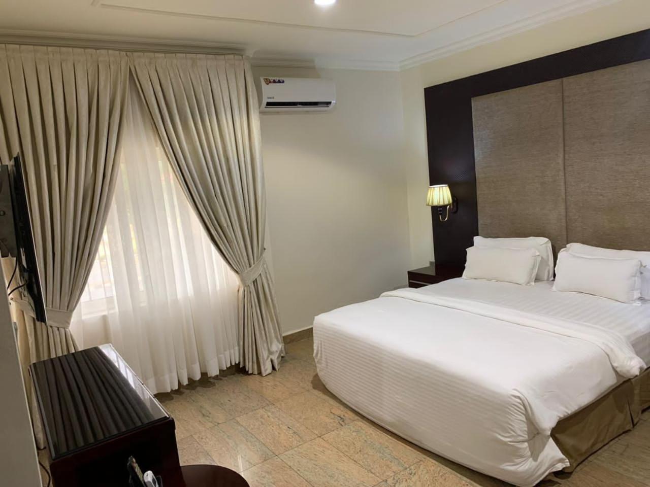 Ofas Chelsea Hotel 아부자 외부 사진