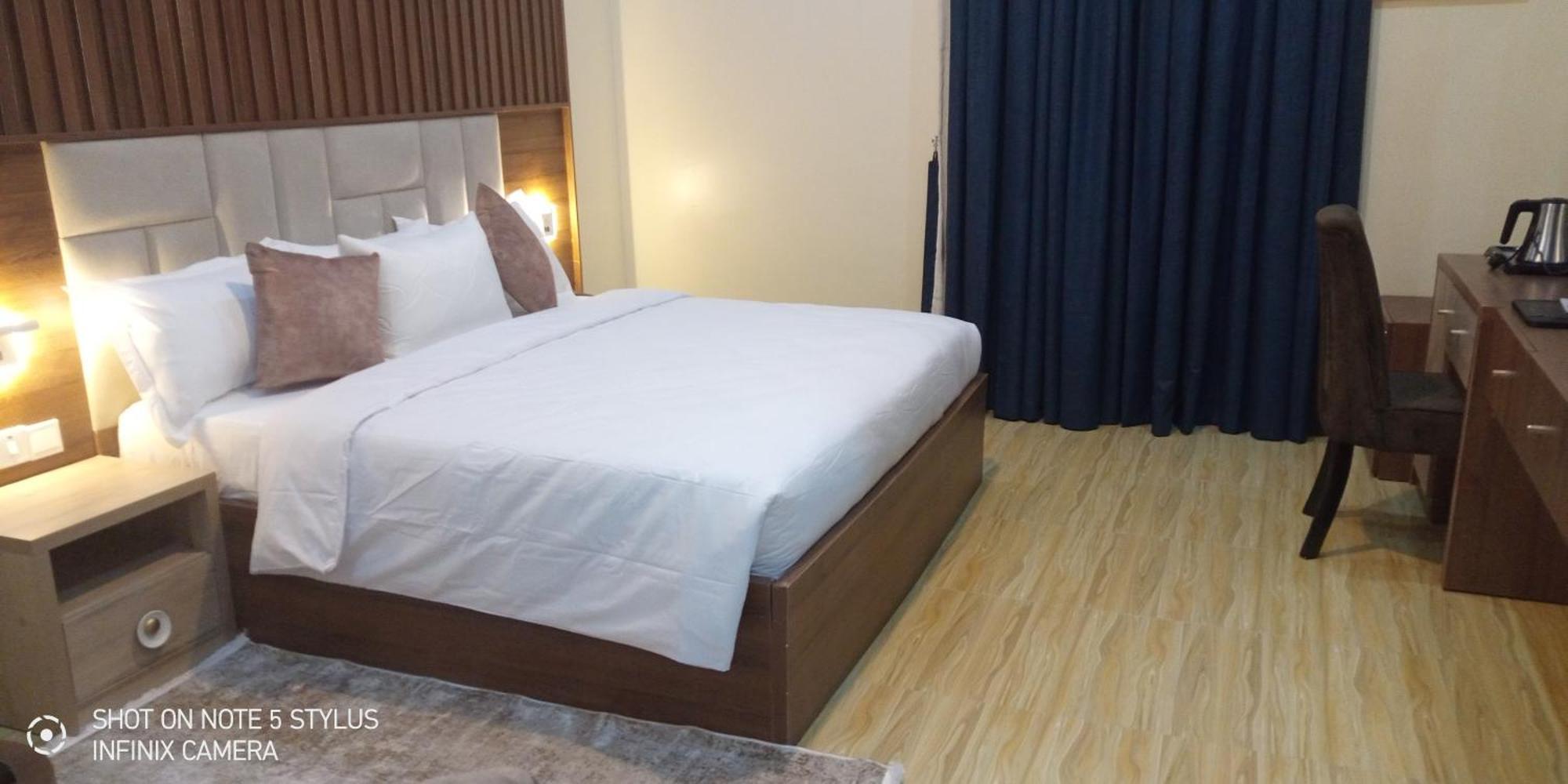 Ofas Chelsea Hotel 아부자 외부 사진